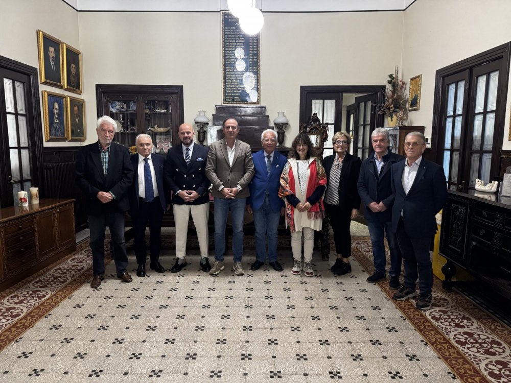 Συνάντηση του Δημάρχου Ιωαννίνων με εκπροσώπους της Διεθνούς Ομοσπονδίας Δημοσιογράφων Τουρισμού